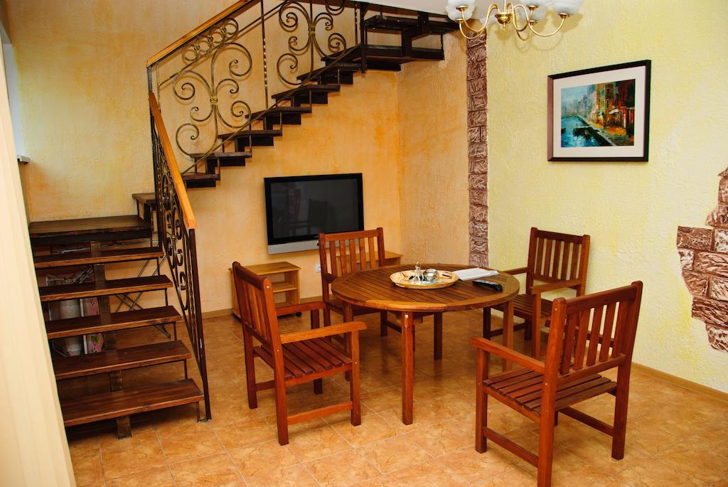 Delfin Hotel Kobleve Szoba fotó