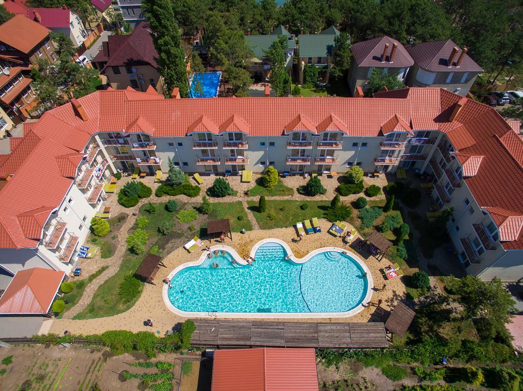 Delfin Hotel Kobleve Kültér fotó