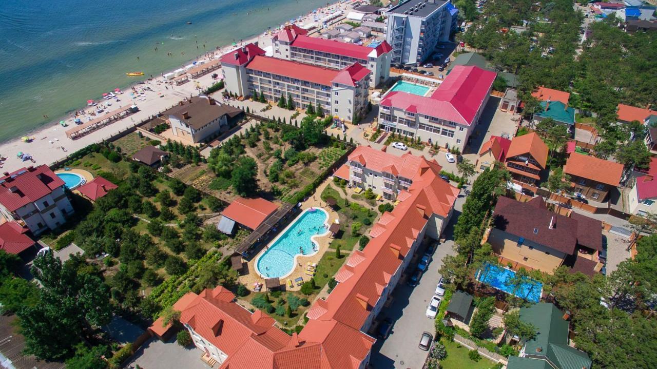 Delfin Hotel Kobleve Kültér fotó